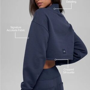 ALO Yoga Women's Navy Cropped Serenity Coverup Top Size XS